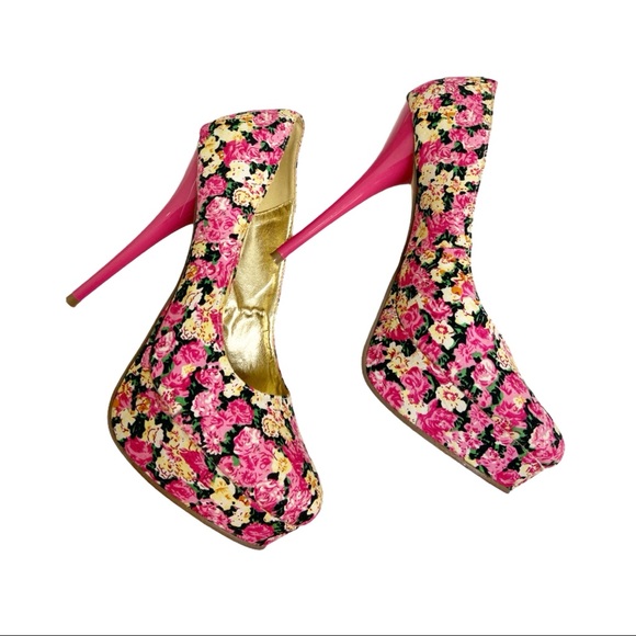 Farenheight Floral Round Toe Platform Pumps size 8 - Picture 2 of 5